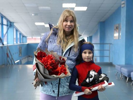 Олимпийская чемпионка Ольга Фаткулина исполнила мечту юной конькобежки из Челябинска