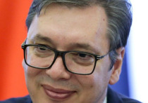 Сербский президент Александр Вучич обвинил международное сообщество в поддержке политики Приштины, которая подразумевает давление на косовских сербов, передает агентство EFE