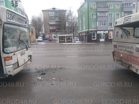 В Липецке столкнулись два автобуса