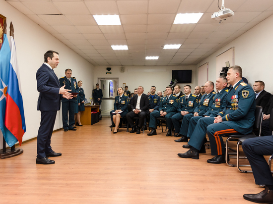 Андрей Чибис поздравил спасателей Заполярья с профессиональным праздником