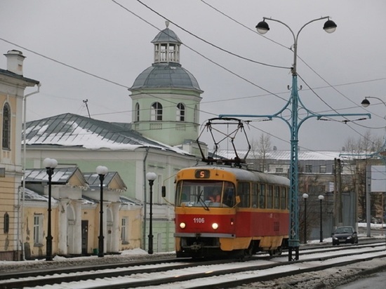 В Барнауле парализовало движение электротранспорта из-за повреждения кабеля