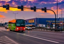 Глава Минпромторга России Денис Мантуров заявил, что шведский производитель мебели и товаров для дома IKEA в настоящий момент ведет переговоры с потенциальными покупателями своих предприятий в РФ