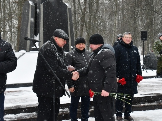Митинг в честь годовщины ввода советских войск в Афганистан прошел в Великом Новгороде