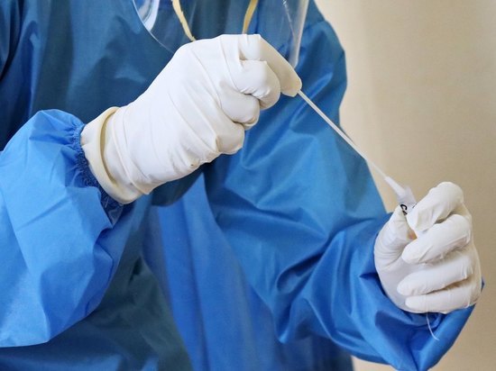 За день к медикам Хакасии попали 16 человек с коронавирусом