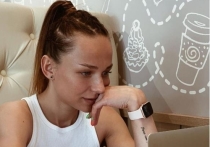 Четырехкратный призер Олимпийских игр Мария Пасека показала на камеру свою татуировку. Подписчики смогли разглядеть во всех подробностях рисунок на теле 27-летней спортсменки.

