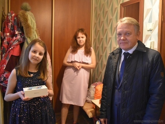 Александр Басенко исполнил мечту пензенской школьницы