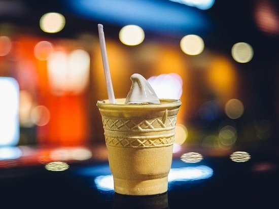 5 тысяч стаканчиков мороженого подарили школьникам ЛНР к Новому Году