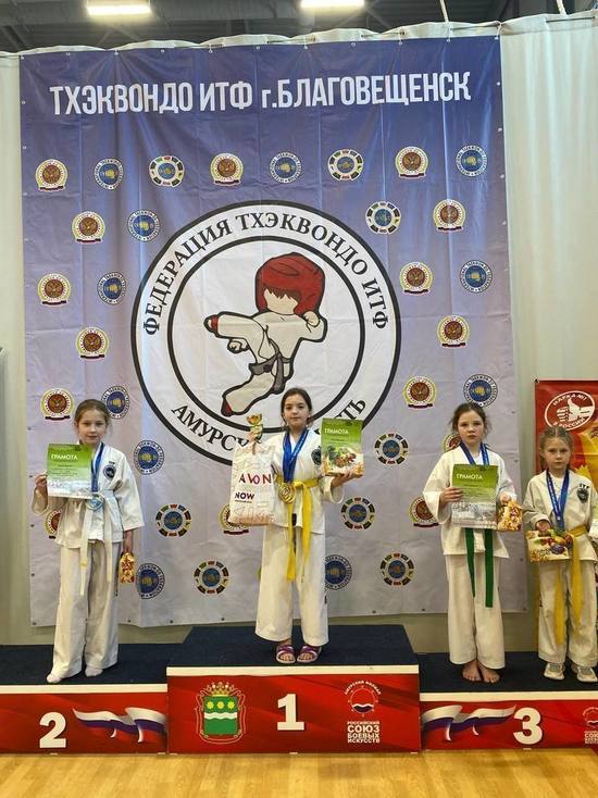 9-летняя девочка из Бурятии завоевала золото на турнире по тхэквондо