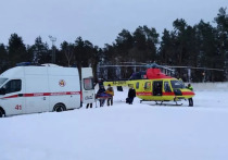 В Тульской области в рамках нацпроекта «Здравоохранение» работает вертолет санитарной авиации, на борту которого авиабригада в составе врача-реаниматолога и фельдшера