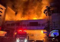 По меньшей мере 10 человек погибли и десятки получили ранения в результате пожара в отеле-казино в Камбодже на границе с Таиландом