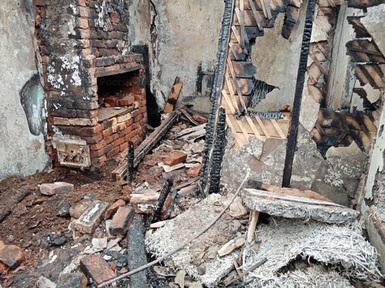 Неосторожность жительницы Грачевского района привела к пожару в доме