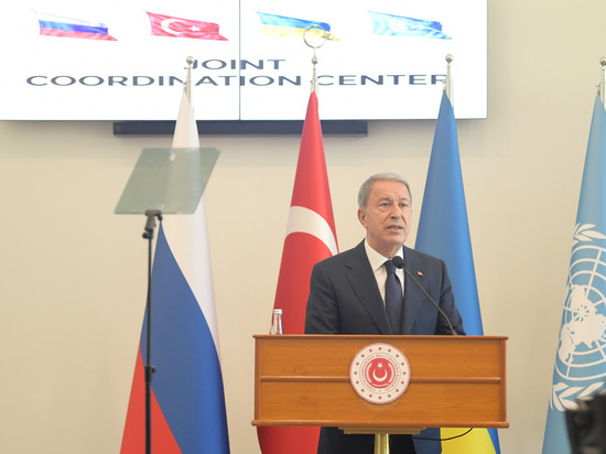 Глава Минобороны Турции: Анкара уважает территориальную целостность Сирии