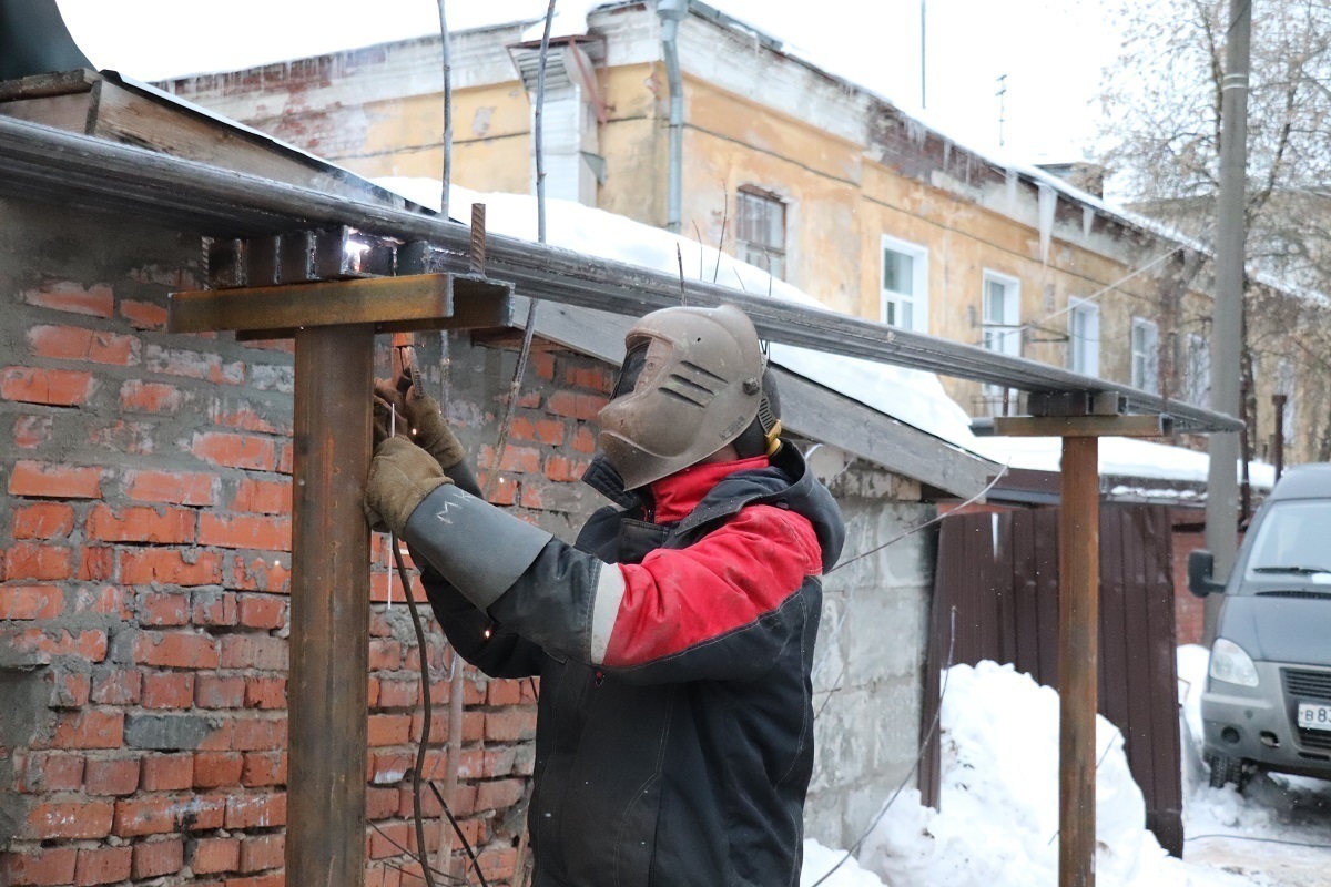 Т Плюс» обеспечила горячее водоснабжение жителей дома в Кирове - МК Киров