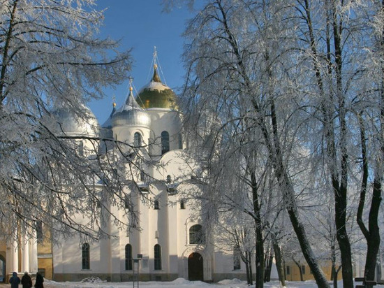 Новгородцы и петербуржцы создали серию открыток с достопримечательностями Великого Новгорода