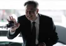 Основатель производителя электромобилей Tesla Илон Маск попросил  сотрудников компании не беспокоиться о падении стоимости акций