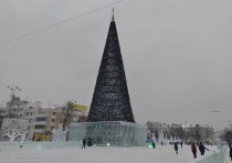 В пятницу, 30 декабря, будет открыт ледовый городок в Екатеринбурге, который располагается на площади 1905 года