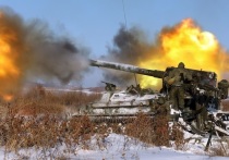 В Донецкой народной республике (ДНР) артиллеристы Западного военного округа поразили из орудия «Гиацинт-Б» колонну украинских войск