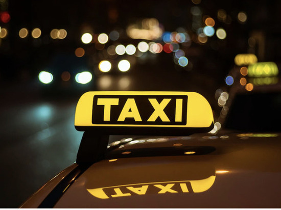 Таксисты, имеющие штрафы ГИБДД, не смогут возить пассажиров