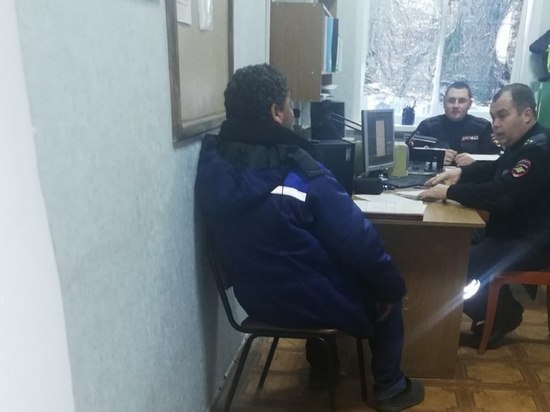 В Павловске Воронежской области задержали автолюбителя с 30 нарушениями ПДД
