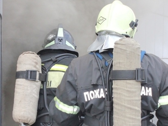 В канун Нового года кузбасские спасатели вывели из огня 18 человек