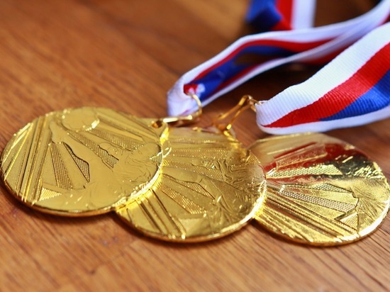 Более 500 петербургских спортсменов получат премии от Смольного