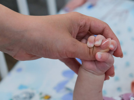 Первым ребенком, рожденным в Астраханской области в 2023 году, стала девочка