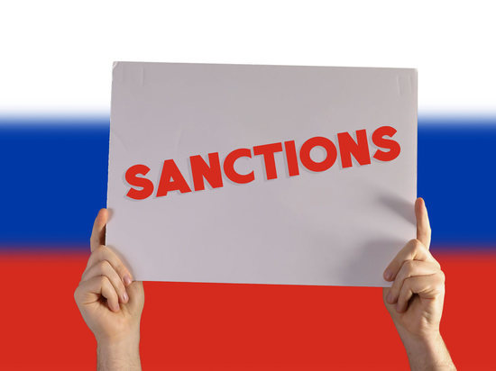 Экономист Беккер: противостоять санкциям  России помогли действия ЦБ и энергоресурсы