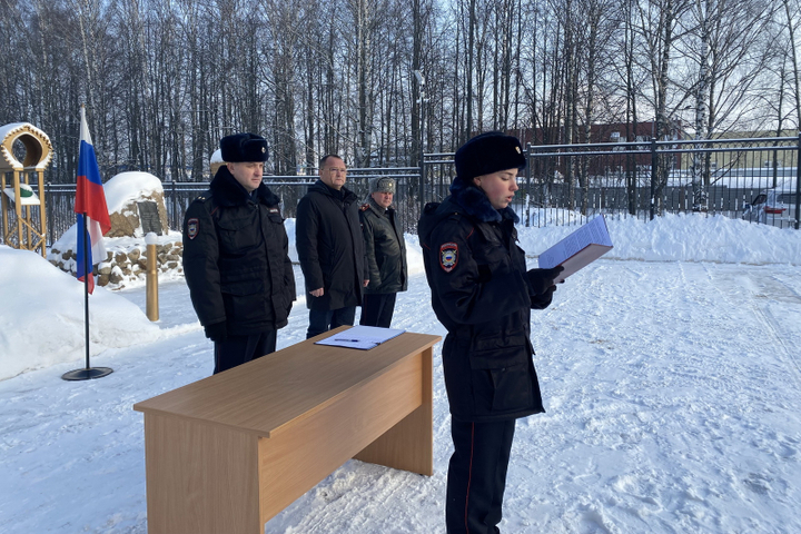 В Костроме новые сотрудники полиции приняли присягу