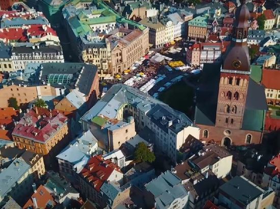 В столице Латвии Риге ввели туристический налог