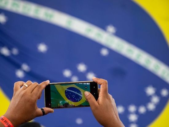 Вступивший в должность президент Бразилии отменил приватизацию госкомпаний