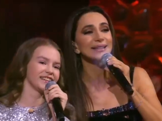 Певица Зара исполнила мечту девочки из Донецка