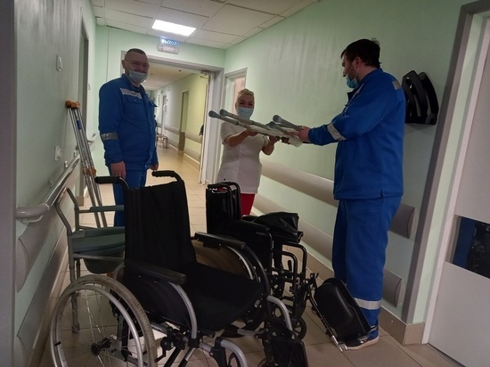 БСМП Петрозаводска получила медицинское оборудование в дар