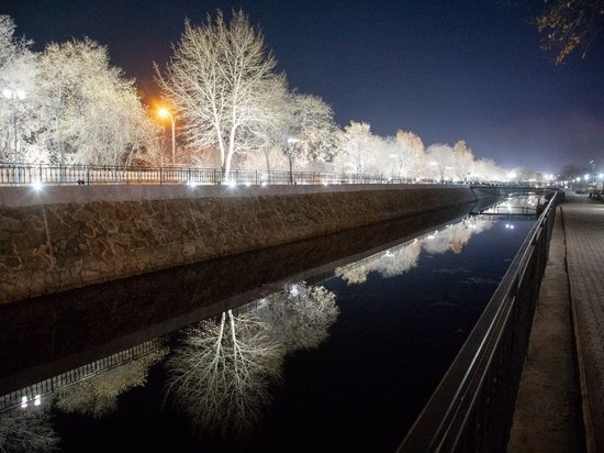 Благовещенск продолжают освещать