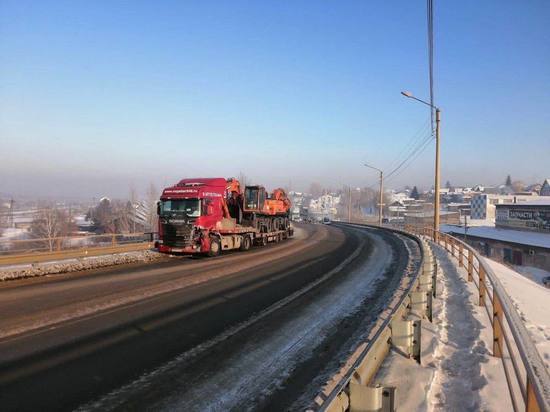  В Канске в ДТП из-за выехавшего на встречку грузовика Scania пострадал 9-летний ребёнок