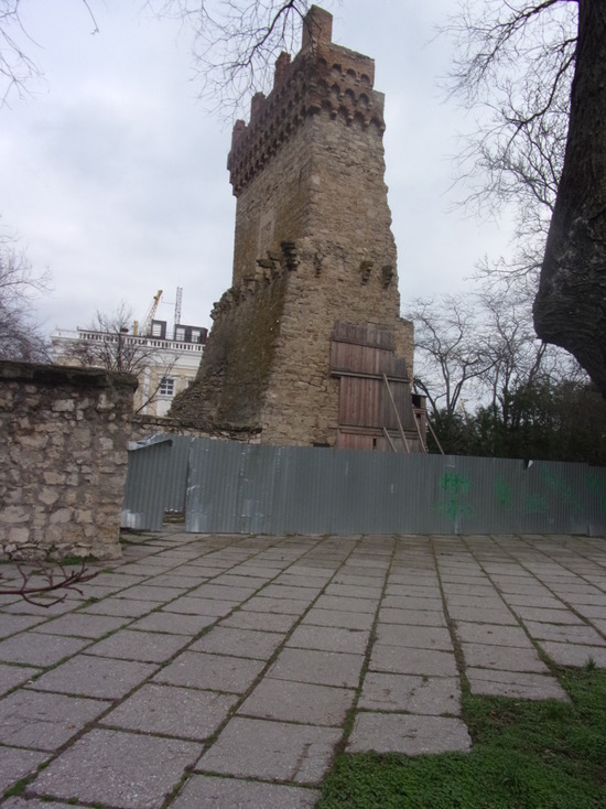 Главная башня Феодосии станет музейным объектом