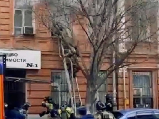 В Ростове в доходном доме Гоца случился крупный пожар