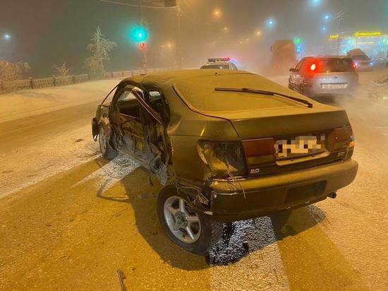 В Якутске пьяный мужчина угнал машину и устроил ДТП