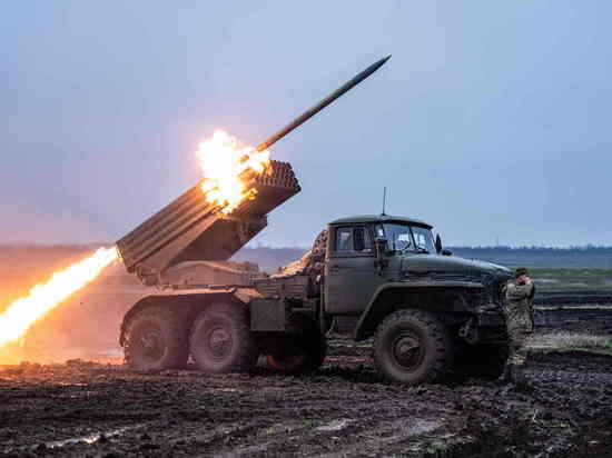 Российские артиллеристы "Градом" ликвидировали опорный пункт ВСУ