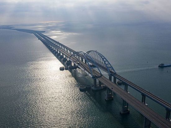  Росавтодор: два пролета автомобильной части Крымского моста будут  установлены в январе