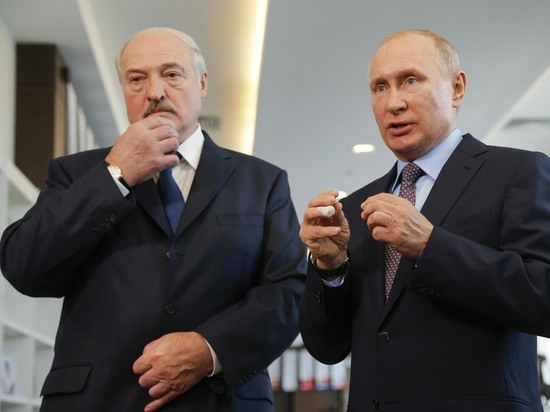 Лукашенко заявил российским военным, что &#34;этот тяжелый опыт для Беларуси важен&#34;