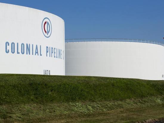 Американская Colonial Pipeline приостановила работу трубопровода из-за утечки топлива