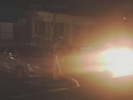 В Шебекино Белгородской области сгорел автомобиль Peugeot 