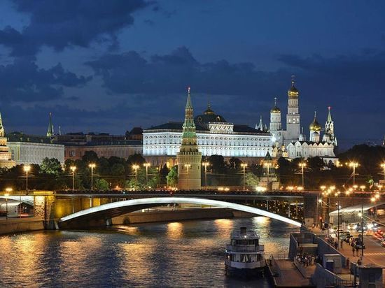 В Москве подсветка зданий и мостов будет работать всю рождественскую ночь