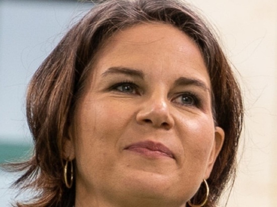 Бербок: у России и Европы не может быть нормальных отношений