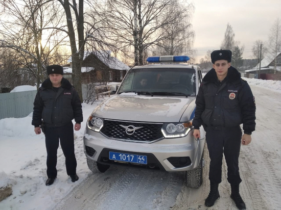 Костромские полицейские выступили в Шарье в росли пожарных-спасателей