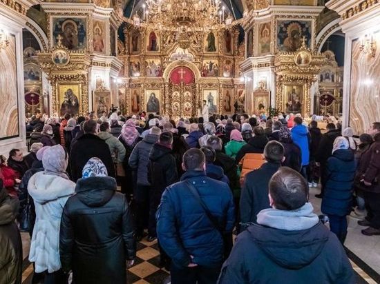 Радий Хабиров поздравил верующих с Рождеством Христовым