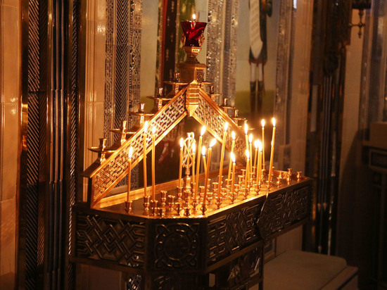 Михаил Мишустин в Сочельник посетил православный храм в Московской области