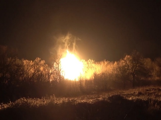 МЧС ЛНР назвало подрывом взрыв на газопроводе в Лутугино