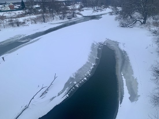 Об опасности ледяного покрова на водоемах предупредили жителей Серпухова