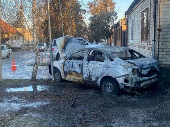 В Будённовске водитель загоревшейся Lada Vesta получил ожоги лица